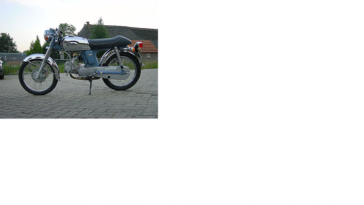 benly met chromen spatjes.png
