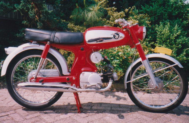 Honda-C320-1.jpg