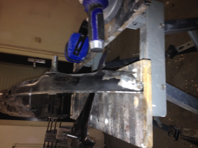 het rotte gedeelte wegslijpen