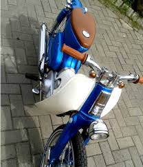 streetcub blauw.jpeg